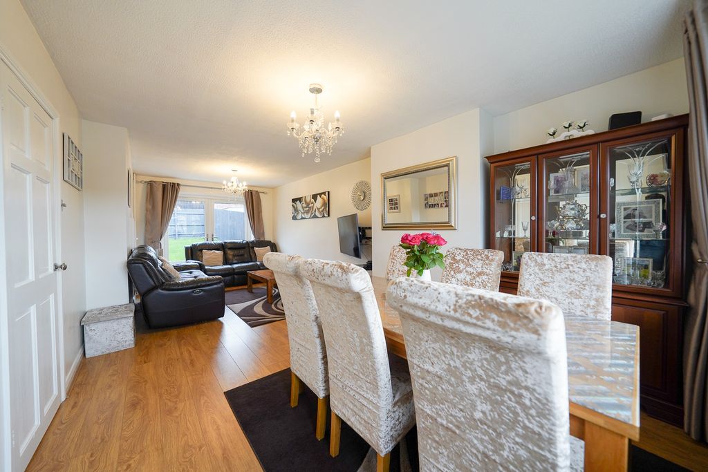 Property photo 2 of 20 Dsc08883