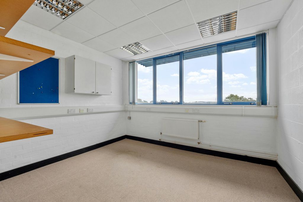 Property photo 2 of 6 P1594546.Jpg