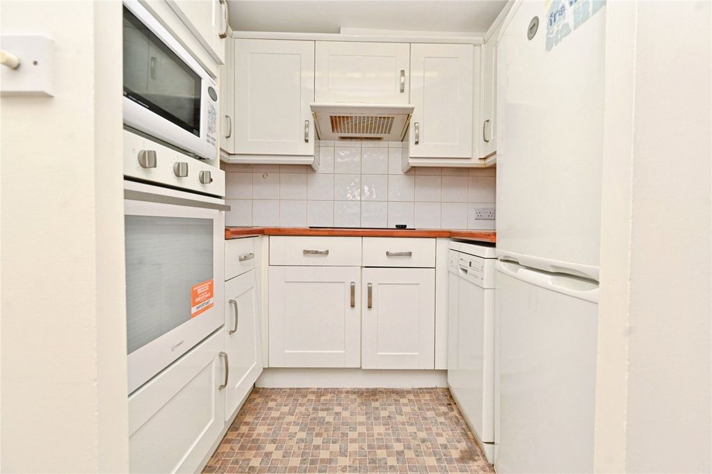 Property photo 2 of 13 Kitchen