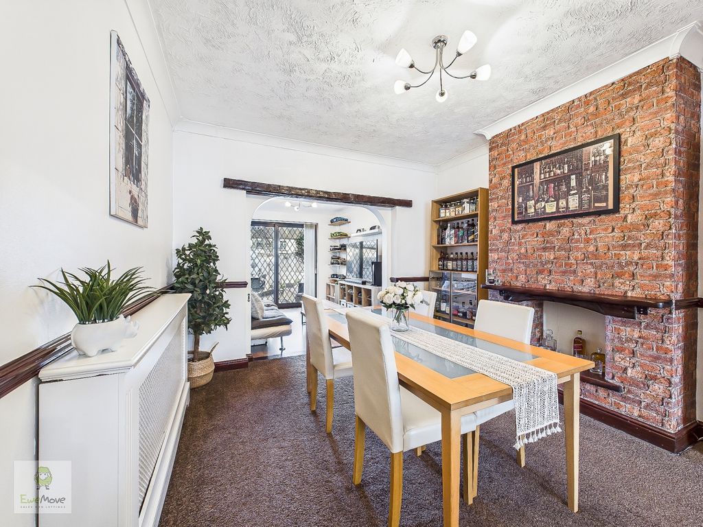 Property photo 3 of 26 Dining Room