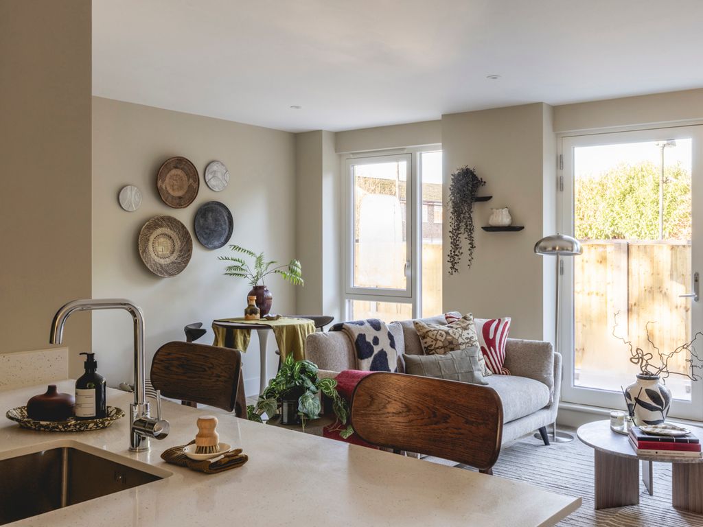 Property photo 3 of 13 Low Res Billy Bolton Greystar Staines 122 Hdr