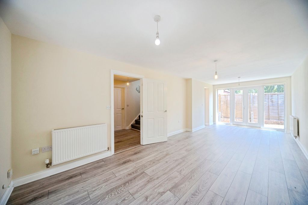 Property photo 2 of 26 Pbox-Img.Jpg