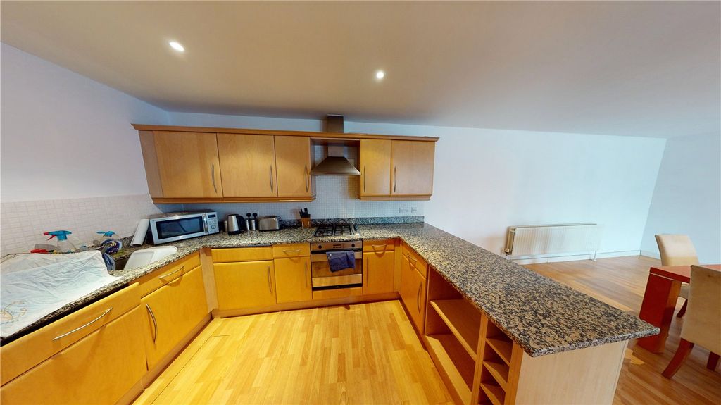 Property photo 3 of 10 Picture No. 13