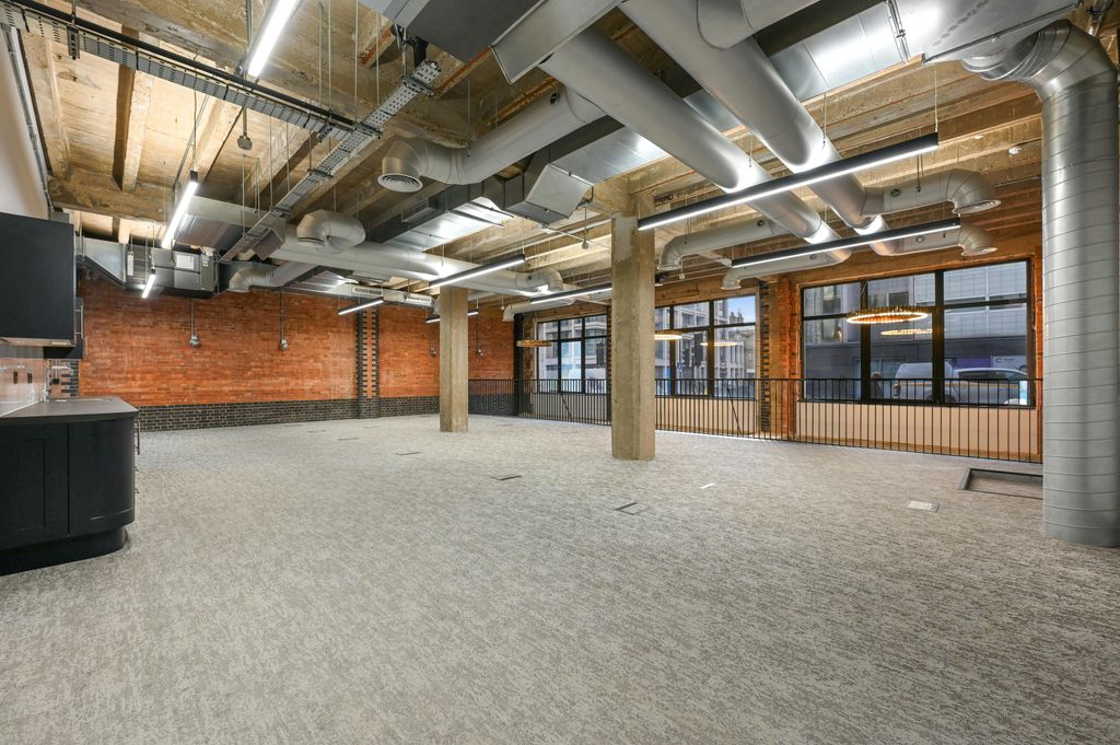 Property photo 1 of 30 Ol-Bc-338Goswellroad-1.Jpg