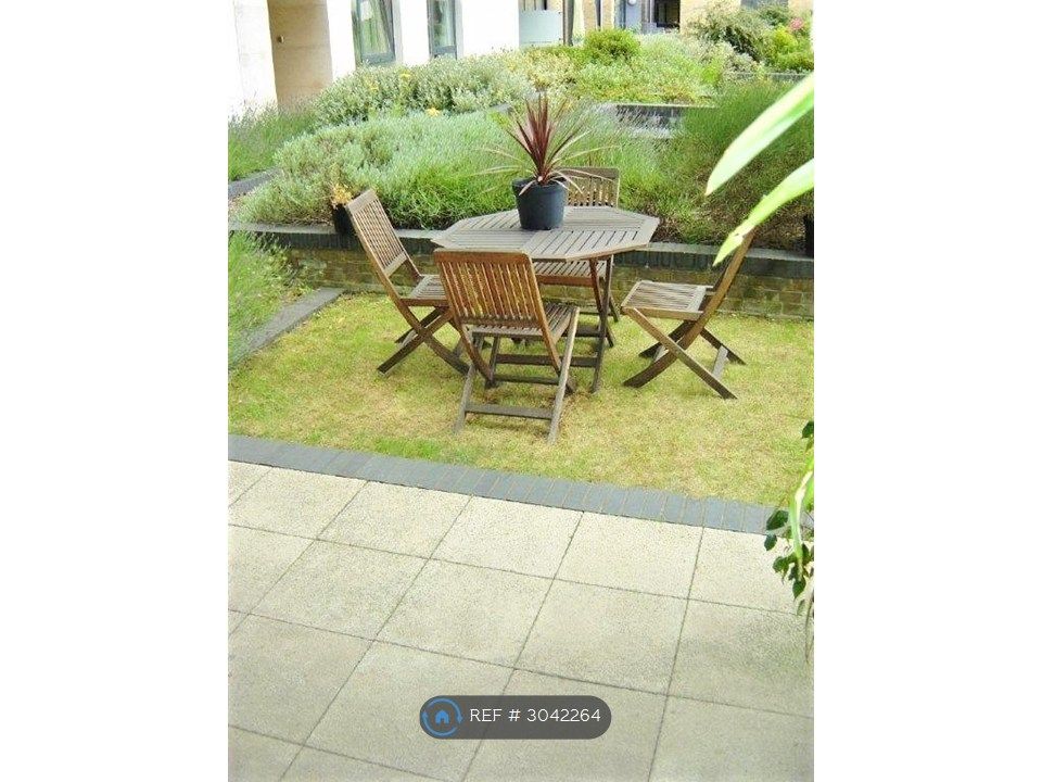 Property photo 2 of 23 Private Garden