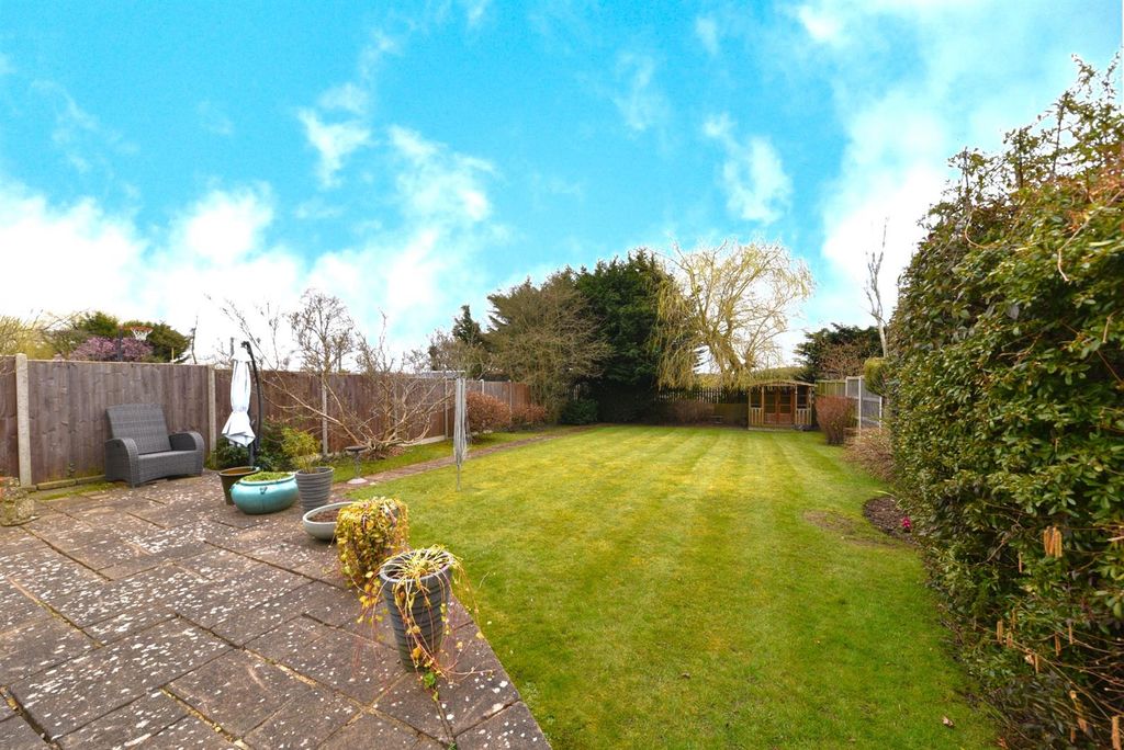 Property photo 2 of 23 Garden 2.Jpg