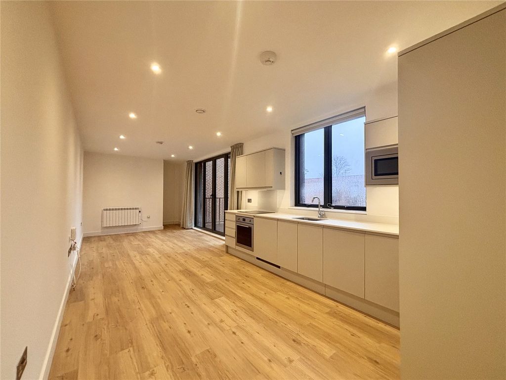 Property photo 1 of 31 Picture No. 09