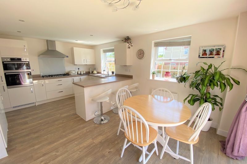 Property photo 3 of 29 Photo 18