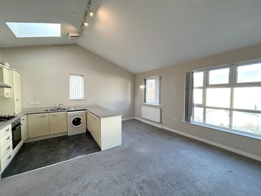 Property photo 2 of 14 Living Area