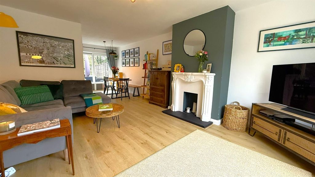 Property photo 2 of 14 5.Jpeg