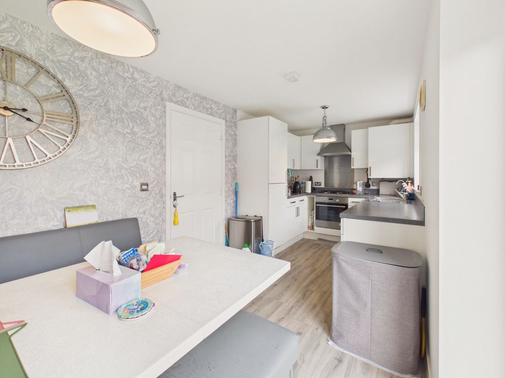Property photo 3 of 18 5361305