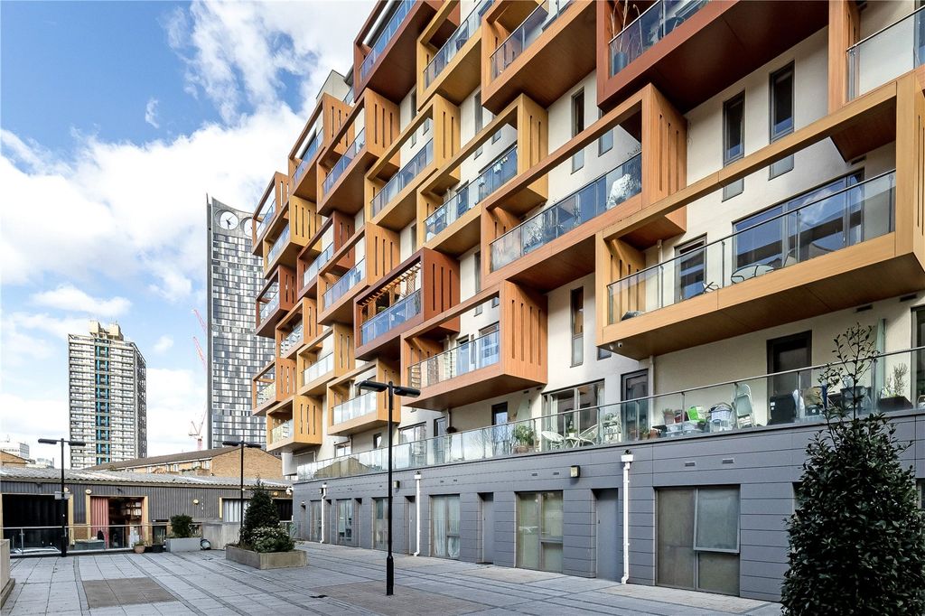 Property photo 1 of 5 Picture No. 15