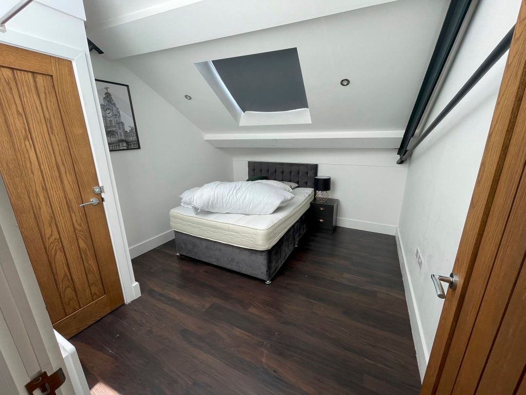 Property photo 3 of 6