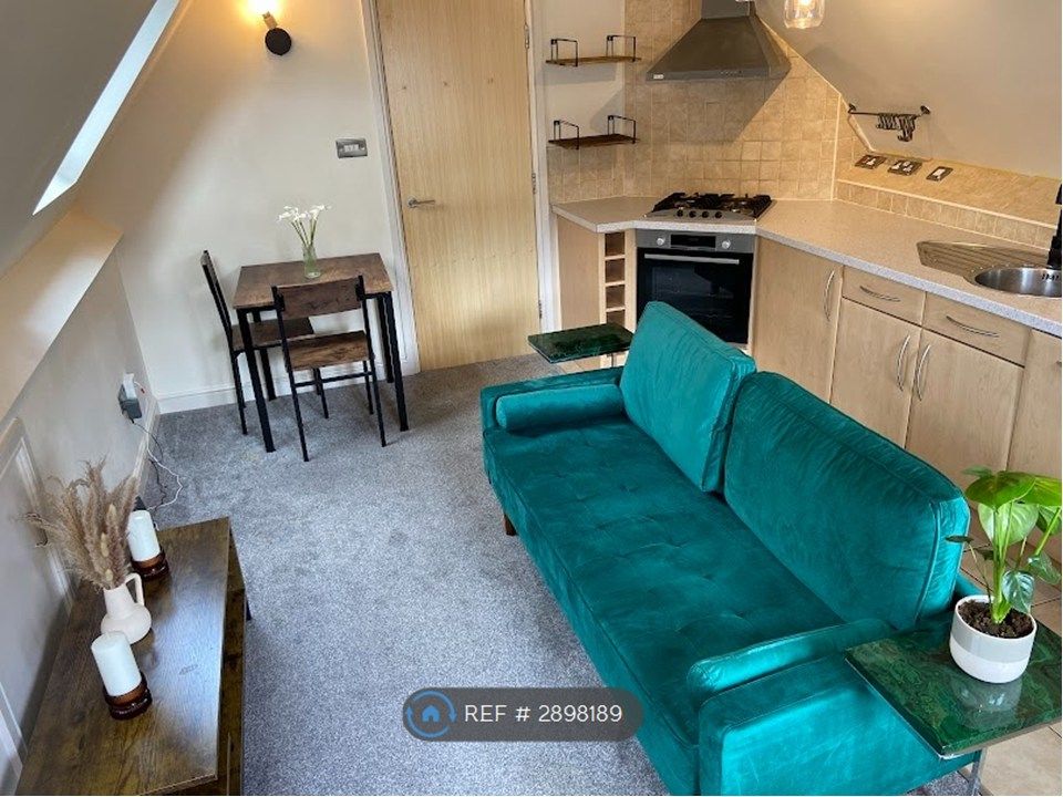 Property photo 3 of 10