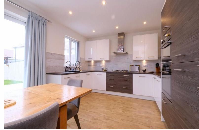 Property photo 3 of 18 5298952