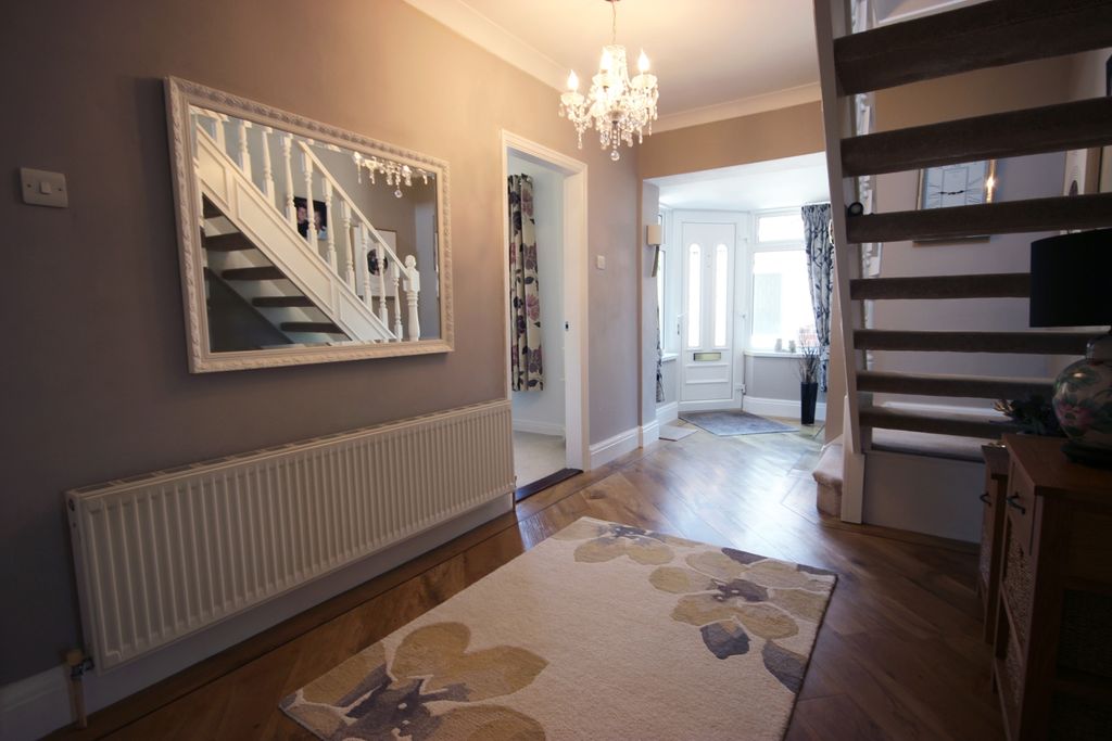 Property photo 3 of 26 1 Entrance Hall B