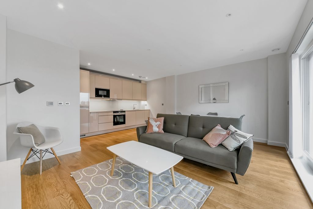 Property photo 1 of 10 Newington House, Col