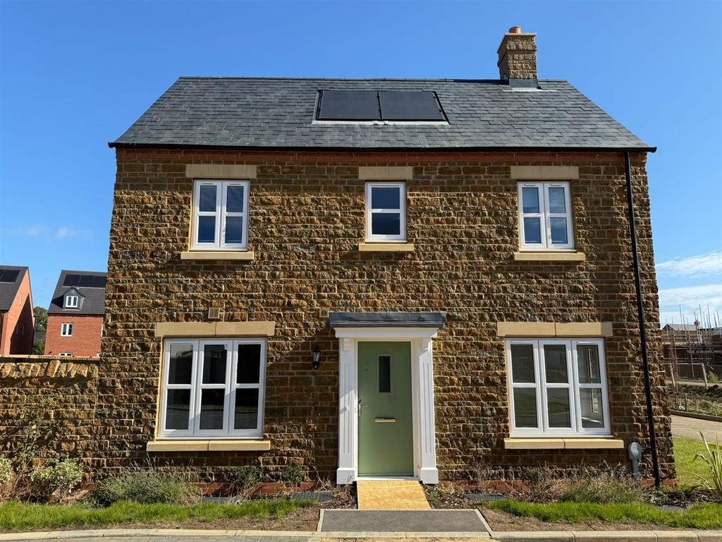 Property photo 1 of 14 2c9Bc926-61d6-4044-81B5-F7170dc93d8B.Jpg