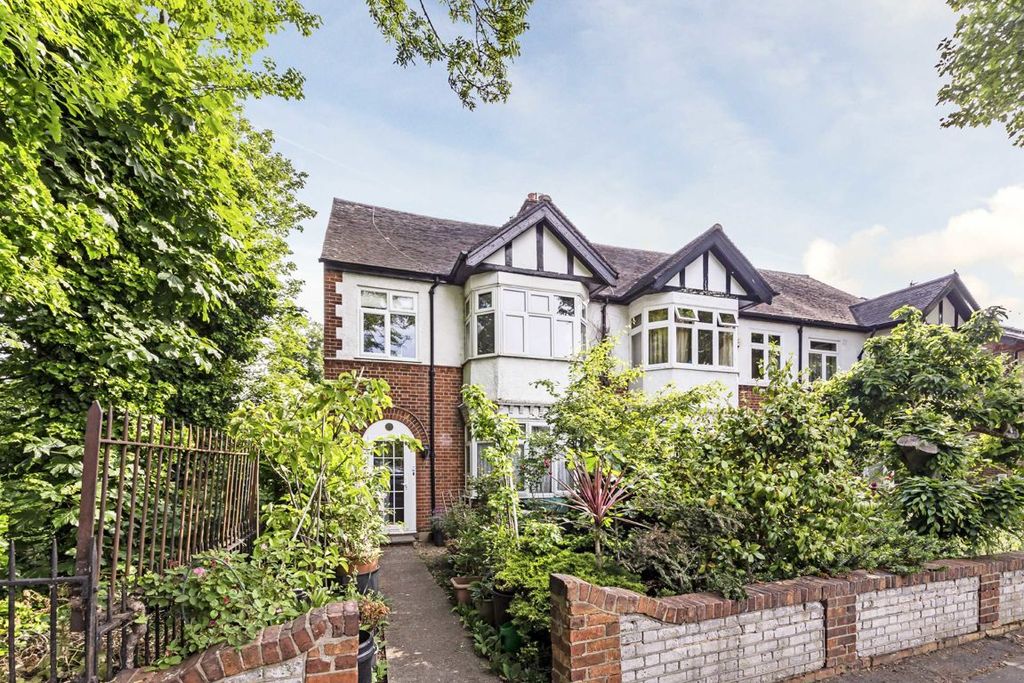 Property photo 1 of 6