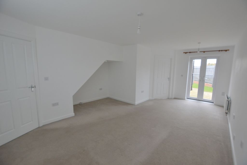 Property photo 2 of 23