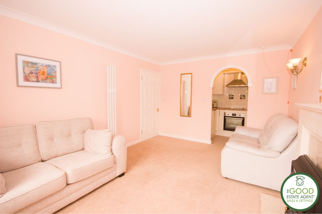 Property photo 2 of 14