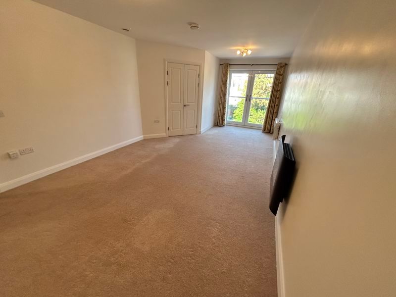 Property photo 3 of 19 Photo 23
