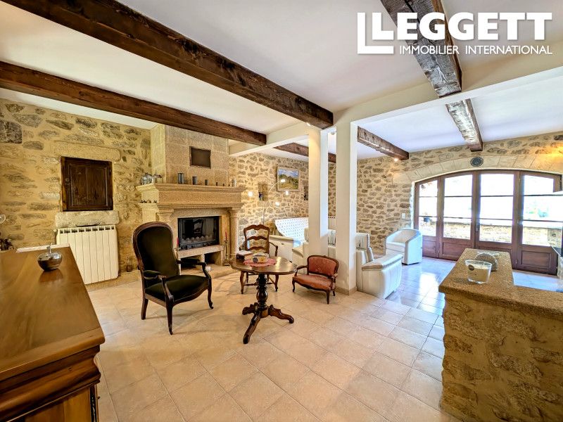 Property photo 2 of 10