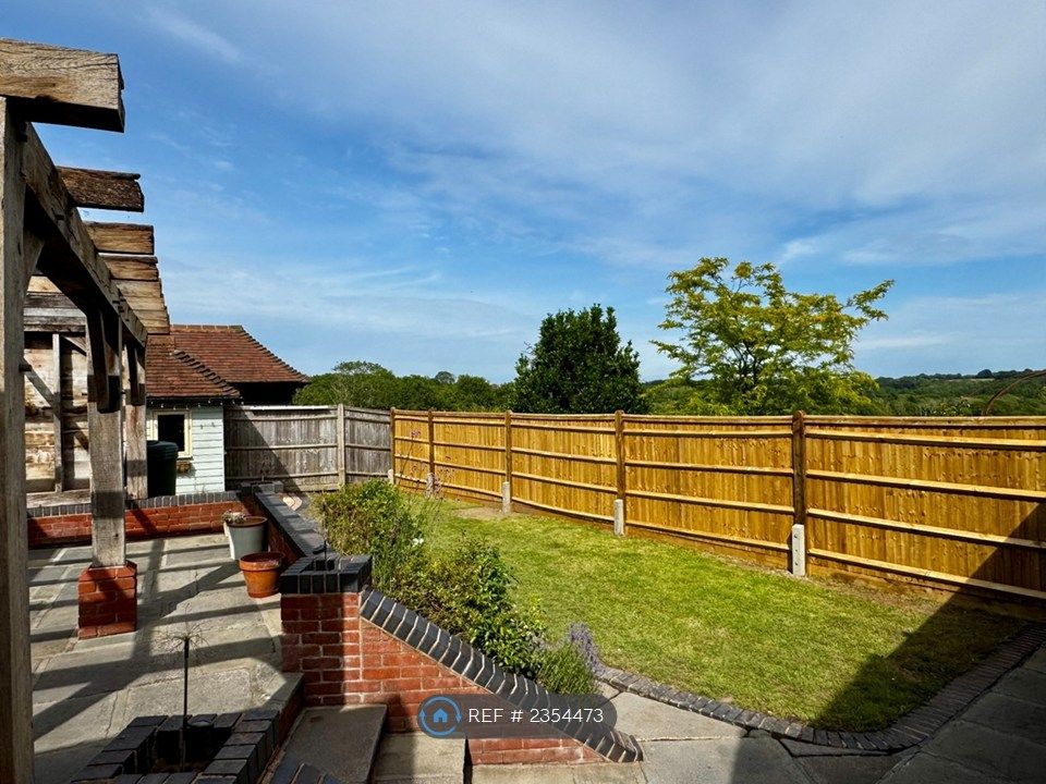 Property photo 2 of 32