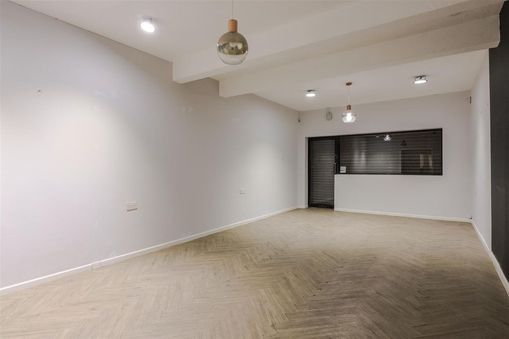 Property photo 2 of 6 Ew5A7731-Hdr.Jpg