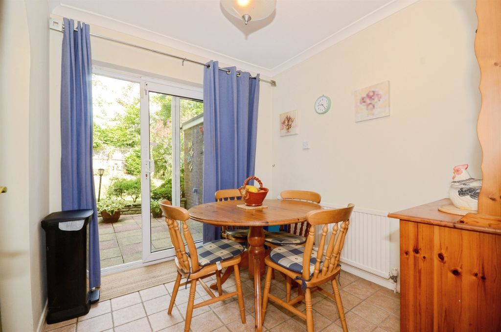 Property photo 3 of 16