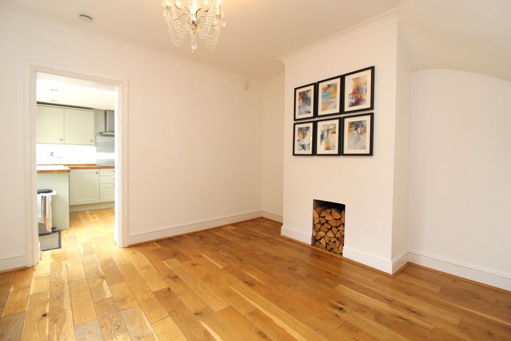 Property photo 2 of 9 Dining Room