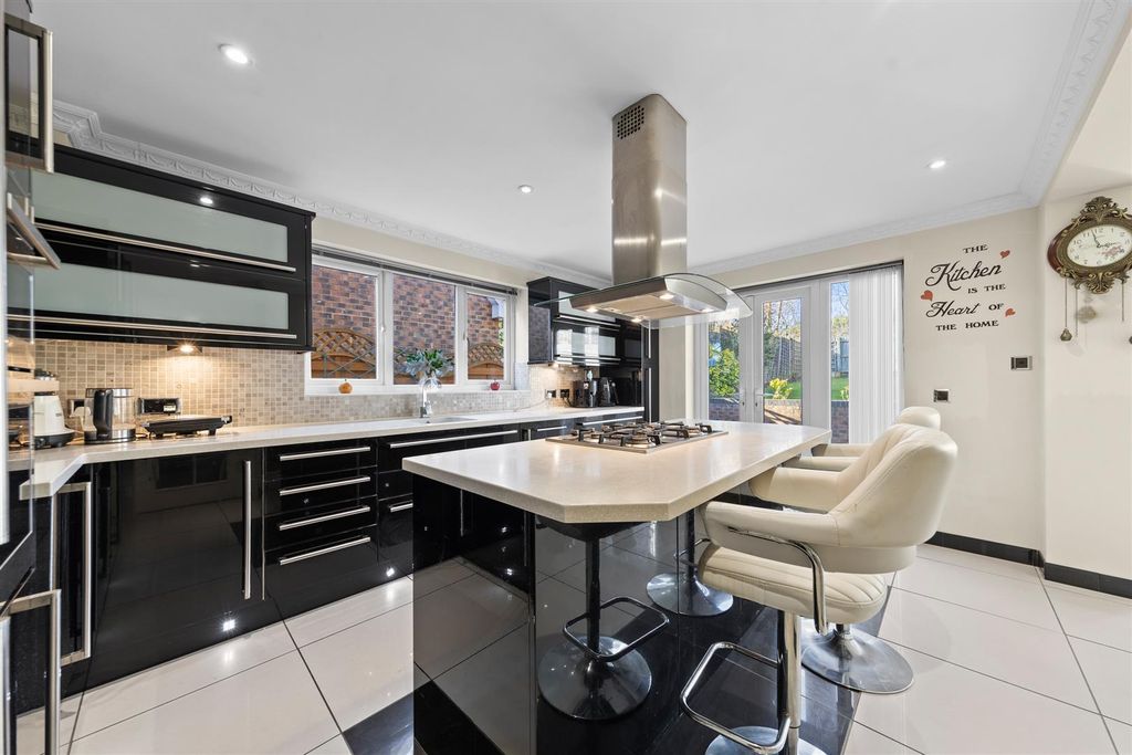 Property photo 3 of 30 95Bradwellrdweb33.Jpg