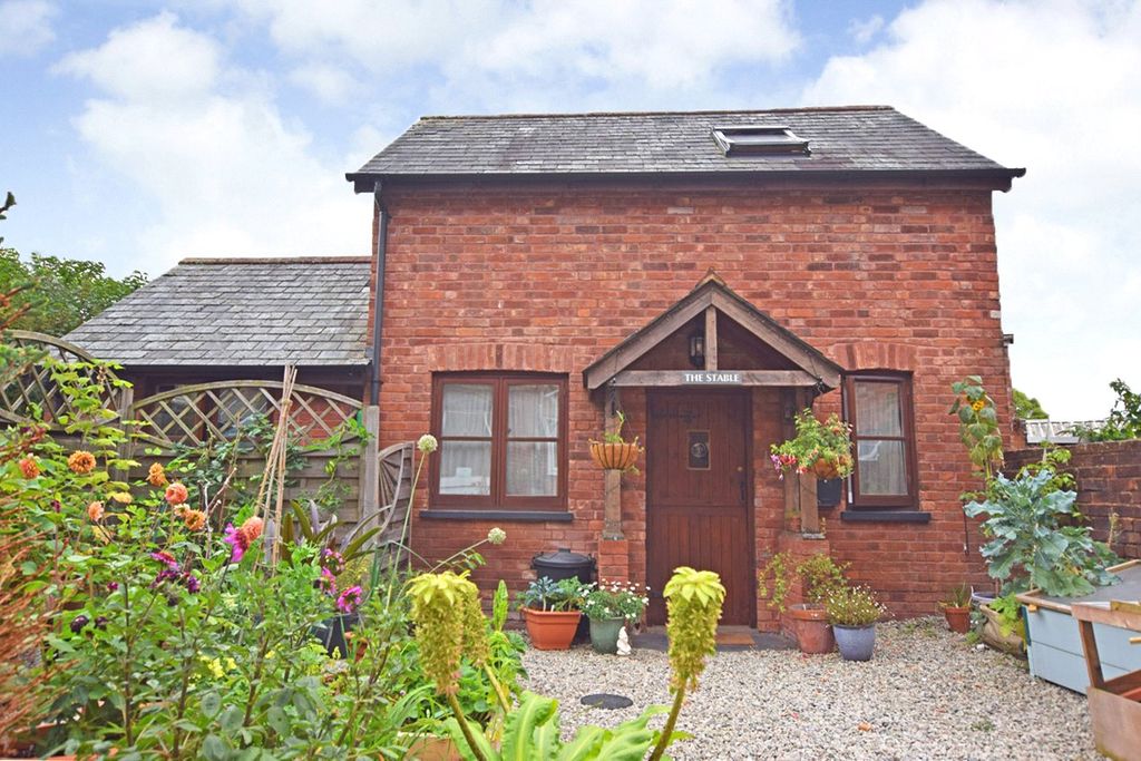 Property photo 1 of 6 External