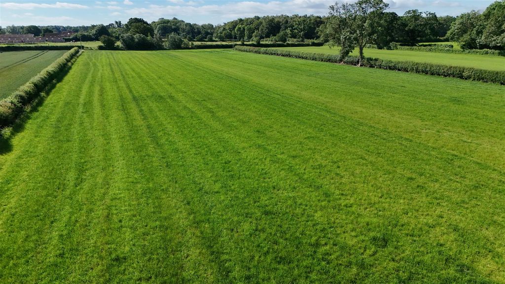 Property photo 2 of 6 Dji_Fly_20260619_092242_0048_1781857525056_Photo.J