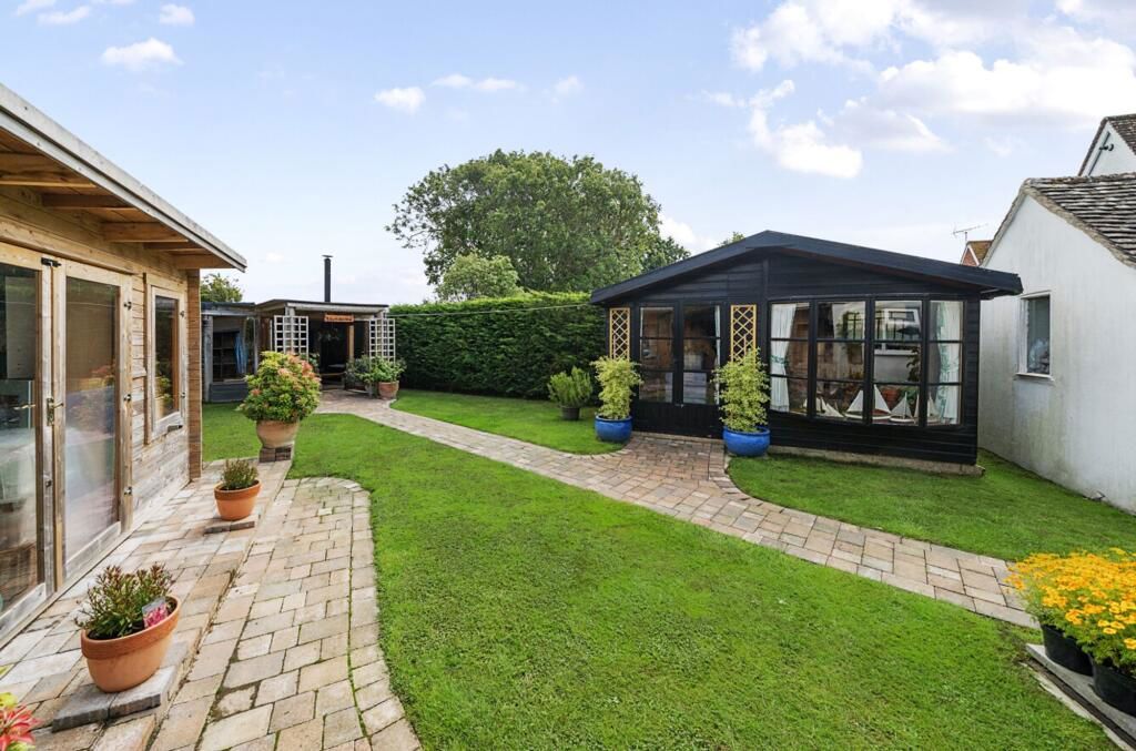 Property photo 2 of 19