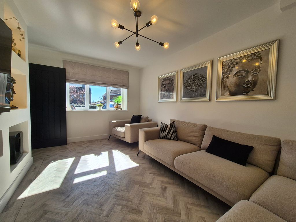 Property photo 3 of 21