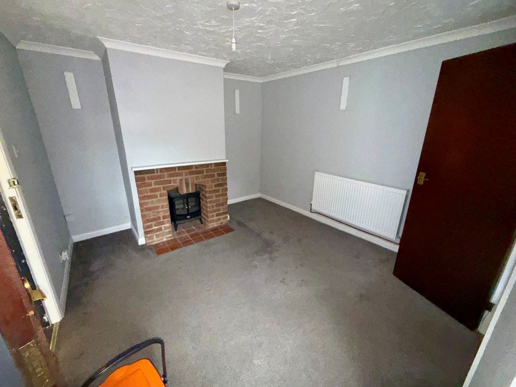 Property photo 2 of 18 Flat 1 - Living Room