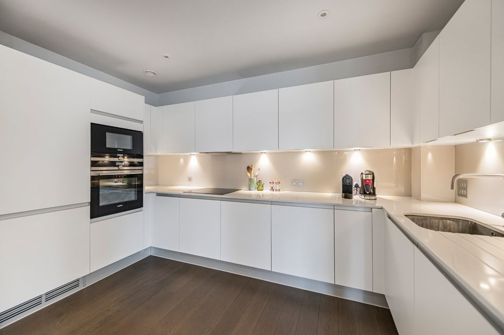 Property photo 2 of 24 Picture No. 03