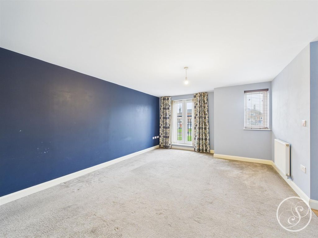 Property photo 2 of 8 Open Plan Lounge/Kitchen