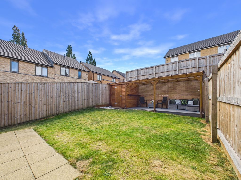 Property photo 2 of 17 Cam02637G0-Pr0061-Still025