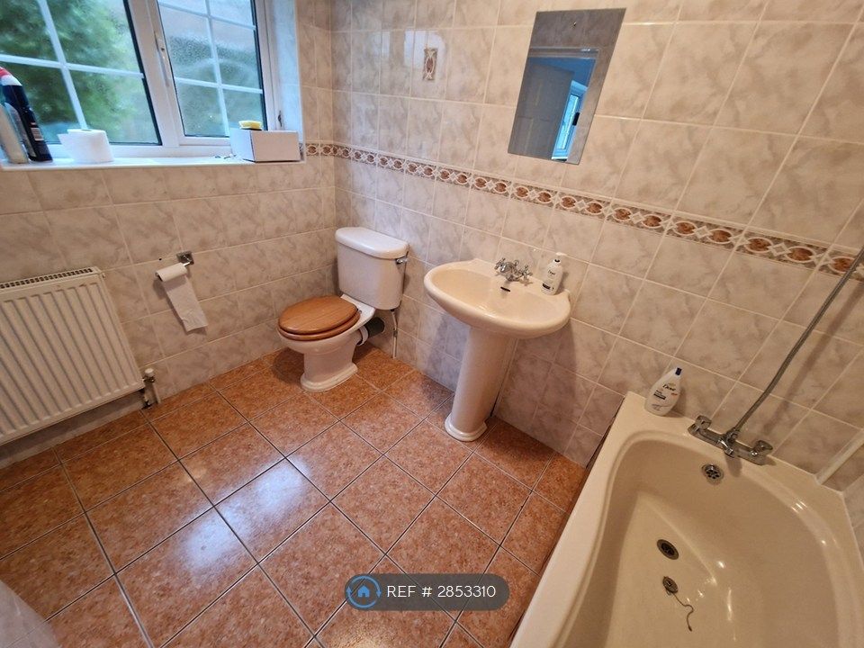 Property photo 2 of 4