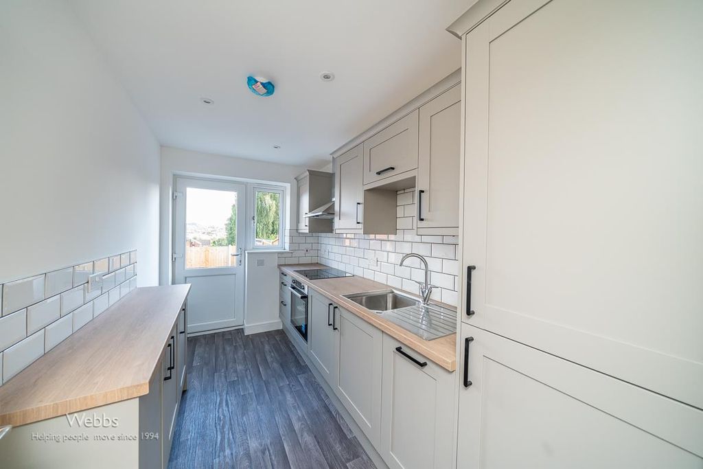 Property photo 2 of 20 Webbs  (6 Of 31).Jpg