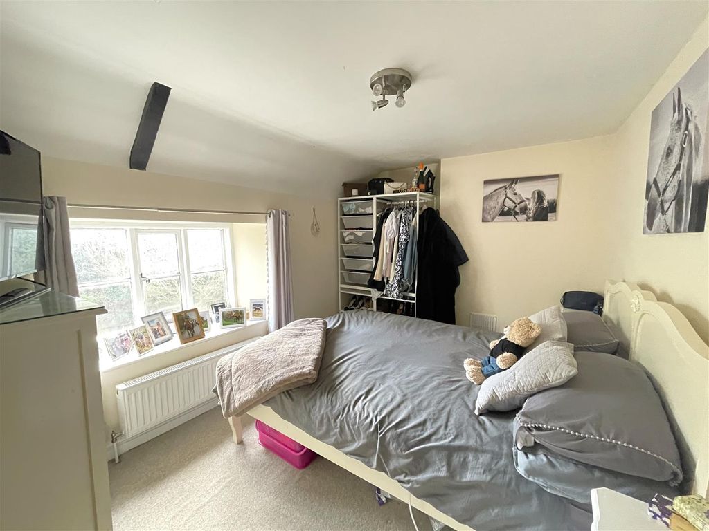 Property photo 2 of 12 Bedroom 2.Jpg