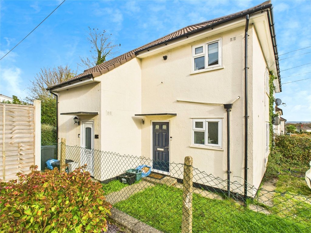 Property photo 2 of 16 Picture No. 18