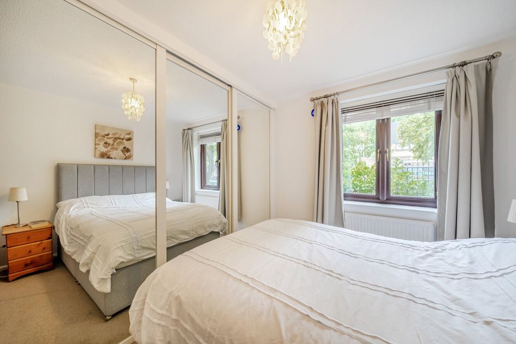 Property photo 2 of 10 Picture No. 18