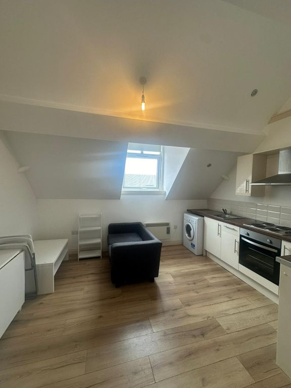 Property photo 2 of 6