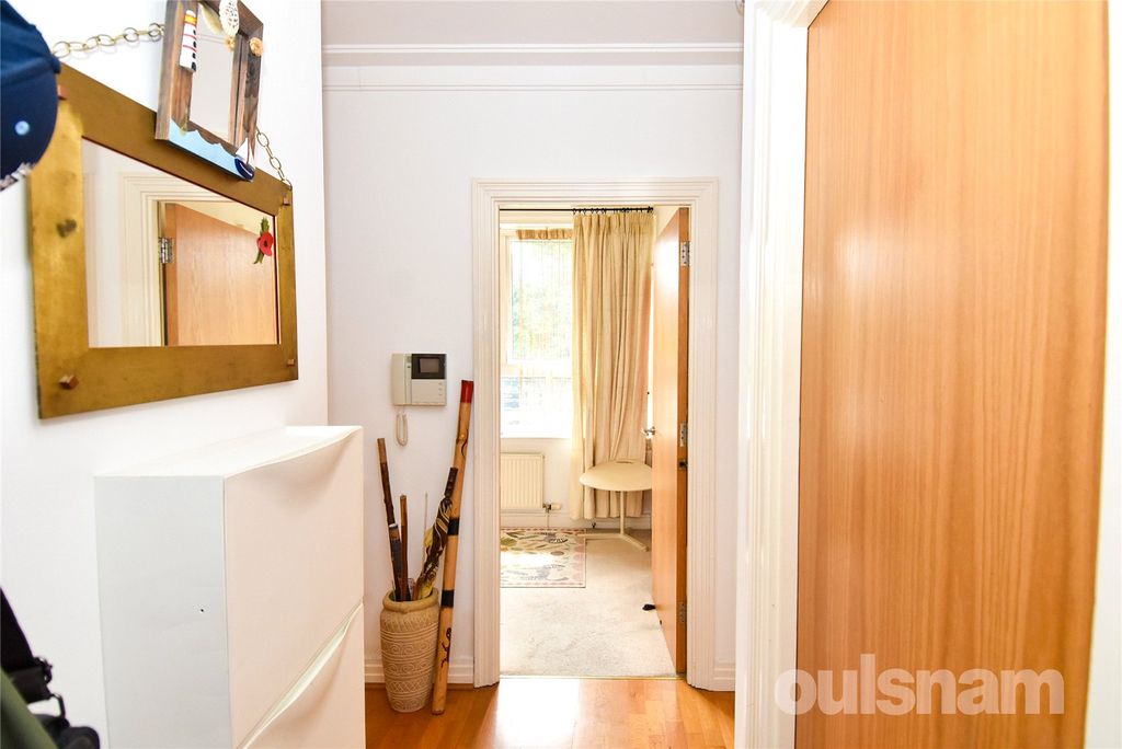 Property photo 2 of 24 Picture No. 02