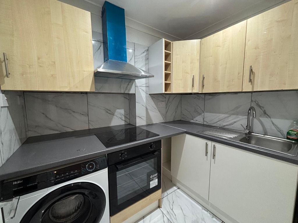 Property photo 2 of 7 Photo 2