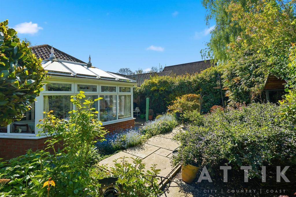 Additional image 5 of 2 bed detached bungalow for saleOld Brewery Yard, Halesworth IP19