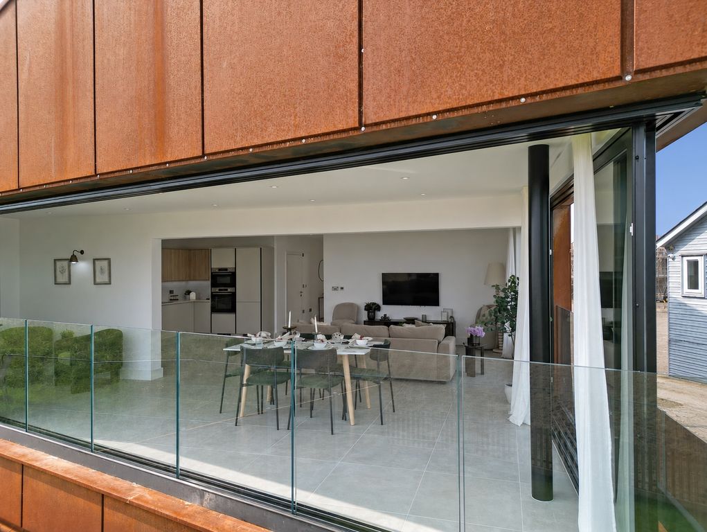 Property photo 3 of 15 Living/Dining